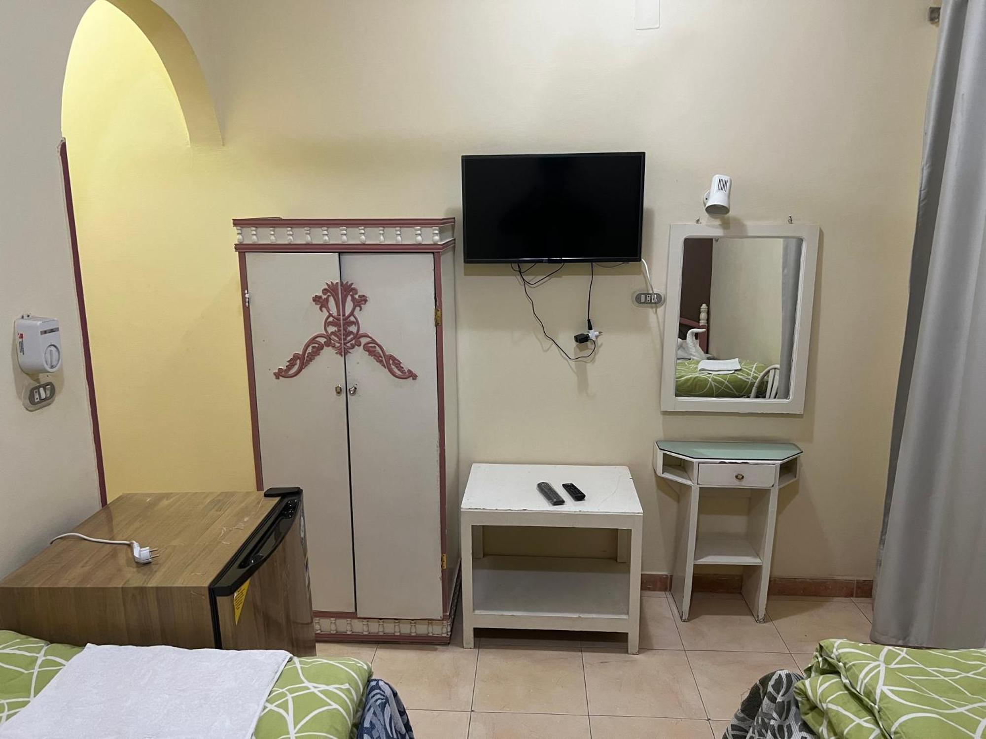 Elphardous Hotel Luxor Ngoại thất bức ảnh